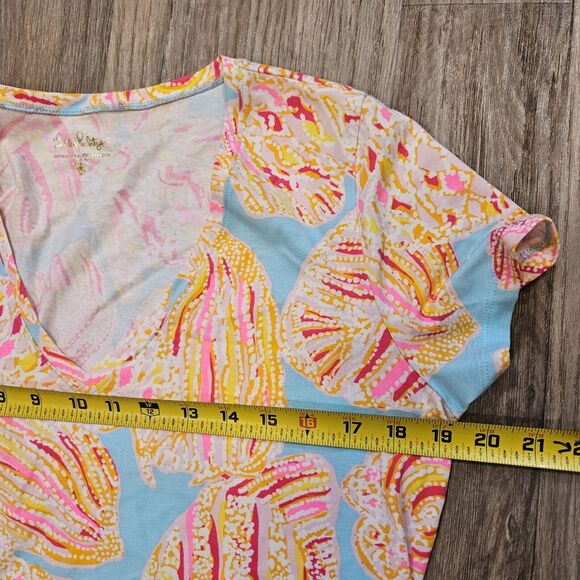 Lilly Pulitzer Etta Vneck Top Womens L Pink Blue Shells Tshirt Preppy Tropical - Picture 7 of 8
